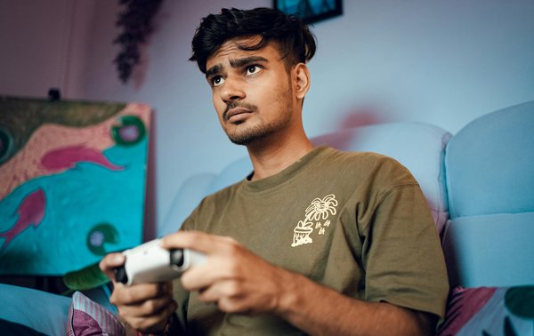 What is the significance of UK computing hardware in the development of wearable technology?